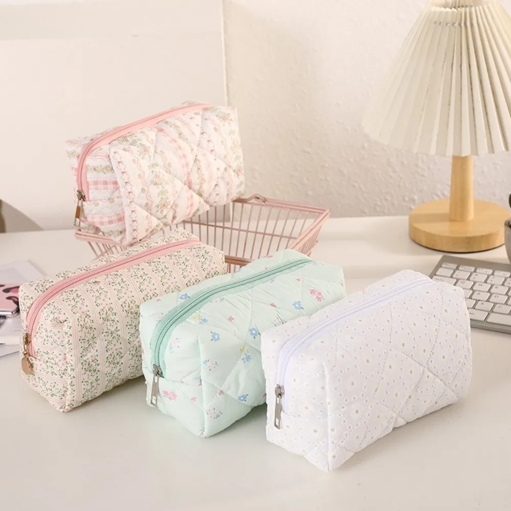 Durable Soft Cotton Makeup Bag Quilted Floral Print Large Capacity Cosmetic Pouch Makeup Organizer Women Girls