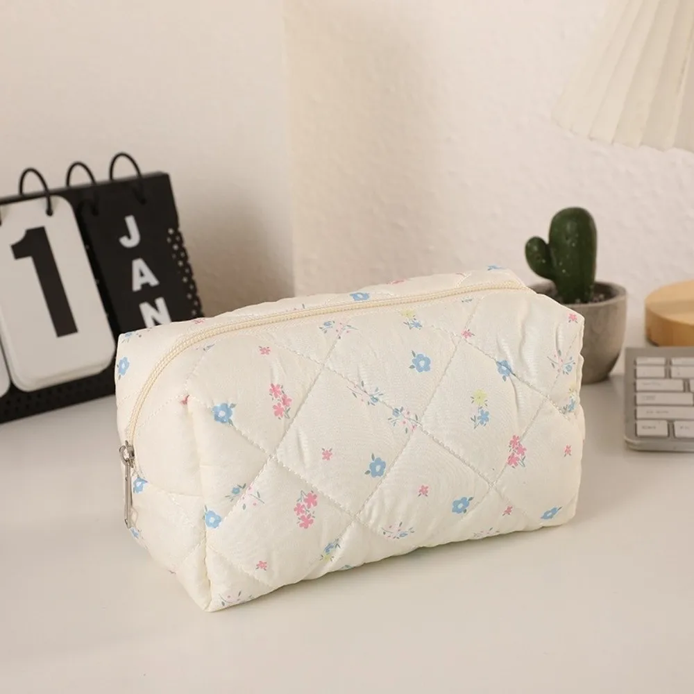 Durable Soft Cotton Makeup Bag Quilted Floral Print Large Capacity Cosmetic Pouch Makeup Organizer Women Girls