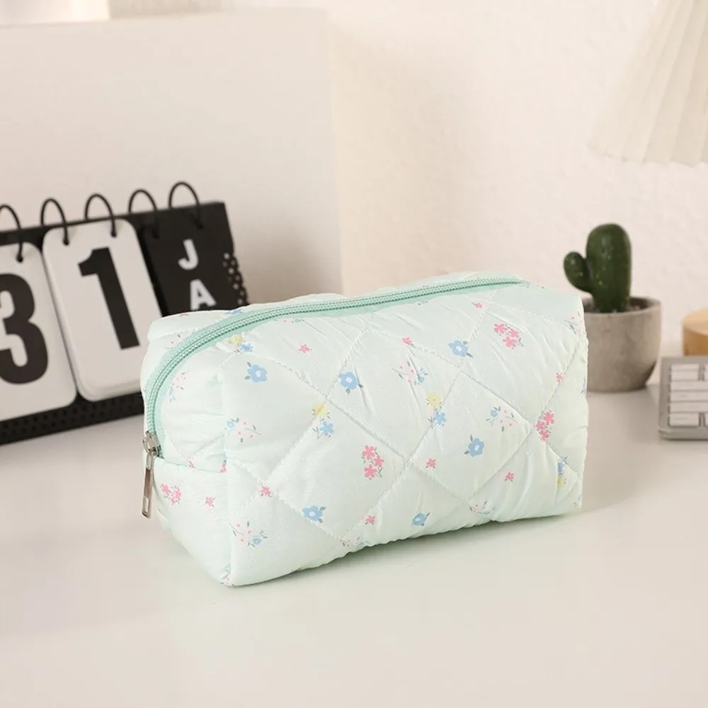 Durable Soft Cotton Makeup Bag Quilted Floral Print Large Capacity Cosmetic Pouch Makeup Organizer Women Girls