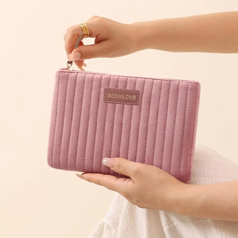 Vertical Quilted Velvet Cosmetic Bag Portable Makeup Pouch Autumn Winter Handheld Small Wallet Coin Purse Travel Organizer