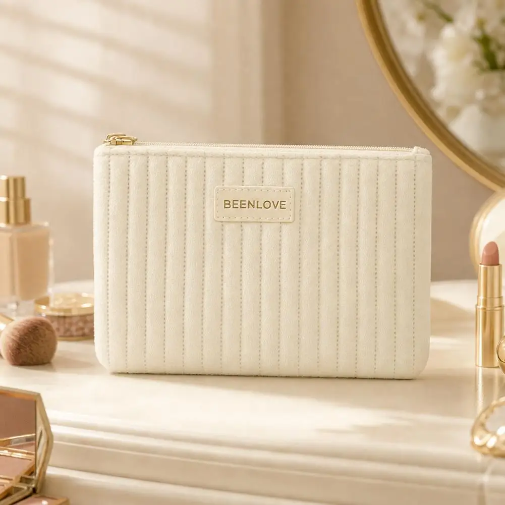 Vertical Quilted Velvet Cosmetic Bag Portable Makeup Pouch Autumn Winter Handheld Small Wallet Coin Purse Travel Organizer