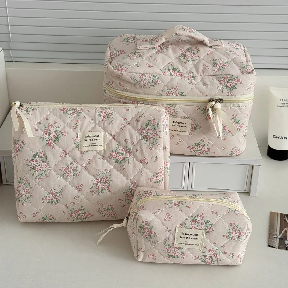 Makeup Organizer Bag Portable Large-Capacity Quilted Colorblocked Diamond Grid Storage Bag Outward Travel Toiletries Bag