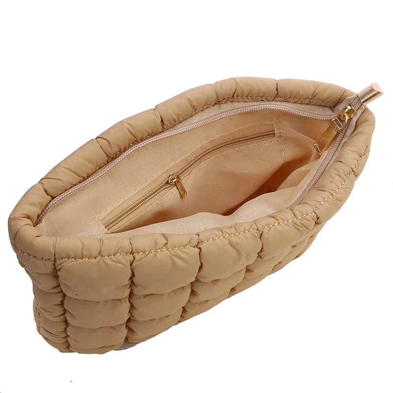 Women Makeup Pouch Padded Quilted Makeup Storage Bag Puffer Makeup Bag Large Cosmetic Organizer Bag Clutch Handbag Beauty Case
